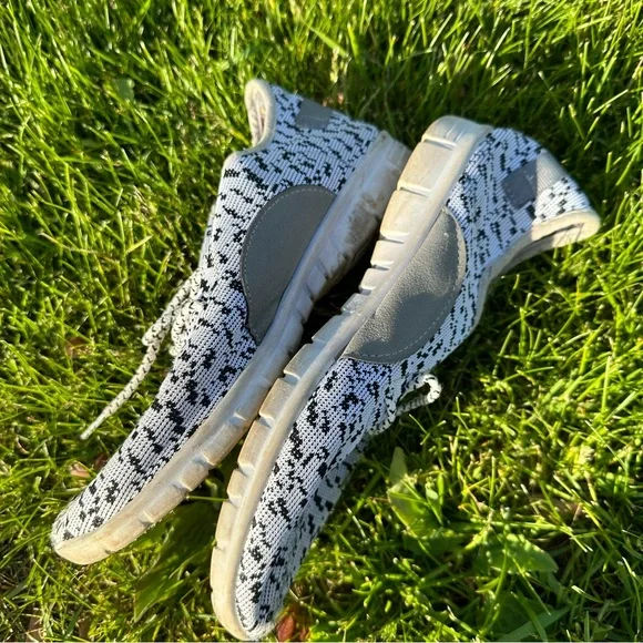 Black & White Shoes - Picture 6 of 6